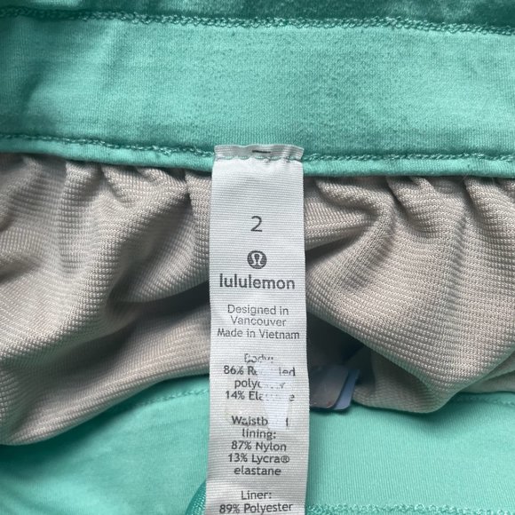 Track that tracker lululemon shorts. - Picture 4 of 4